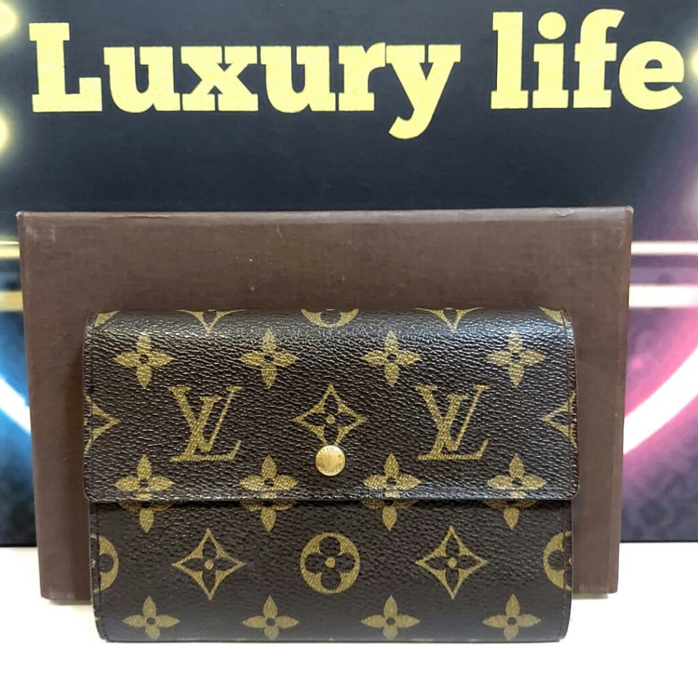 Beautiful louis vuitton monogram prorte tresor - Picture 1 of 15